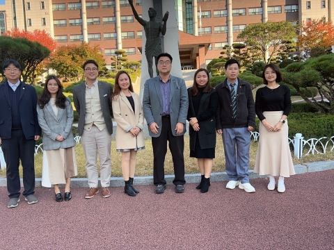 ẢNH CÔNG TY ĐẾN THĂM TRƯỜNG BAEKSEOK 25.10.2022